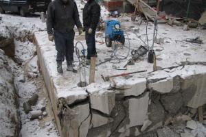 We break the old concrete foundation with proven methods Where to put the old foundation
